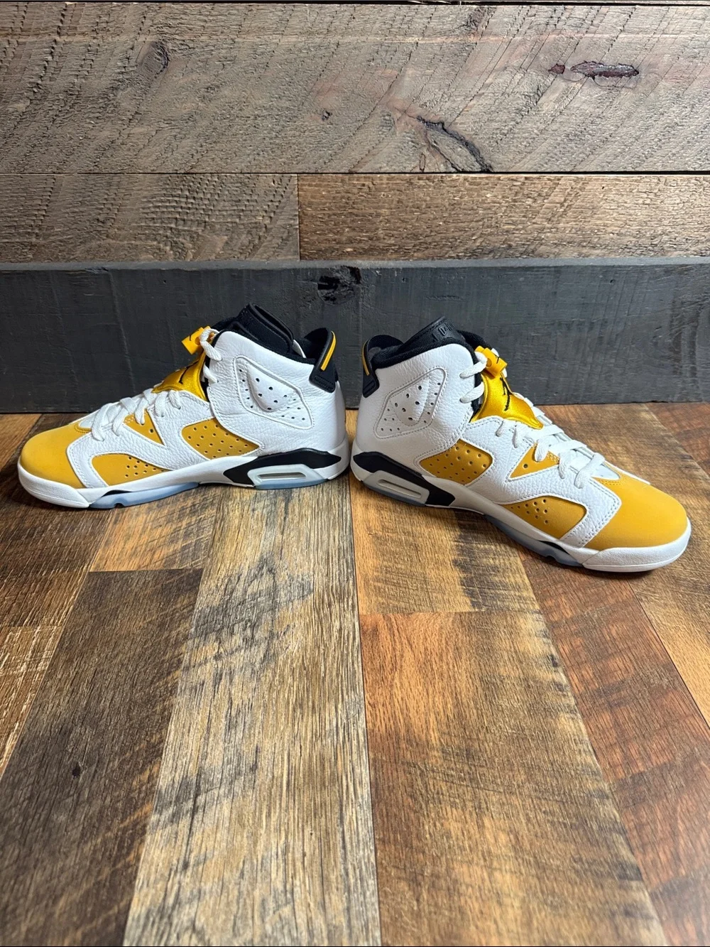 Nike Air Jordan 6 Retro GS Yellow Ochre White Black Size 7Y 384665-170 With Box